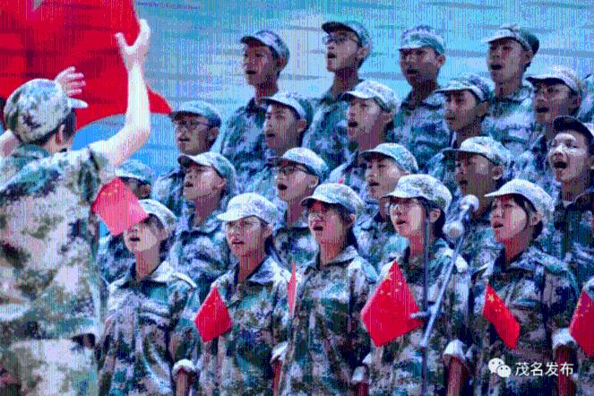 同样是可乐 巴厘岛蓝色可乐凭什么这么贵 蓝色可乐成分表